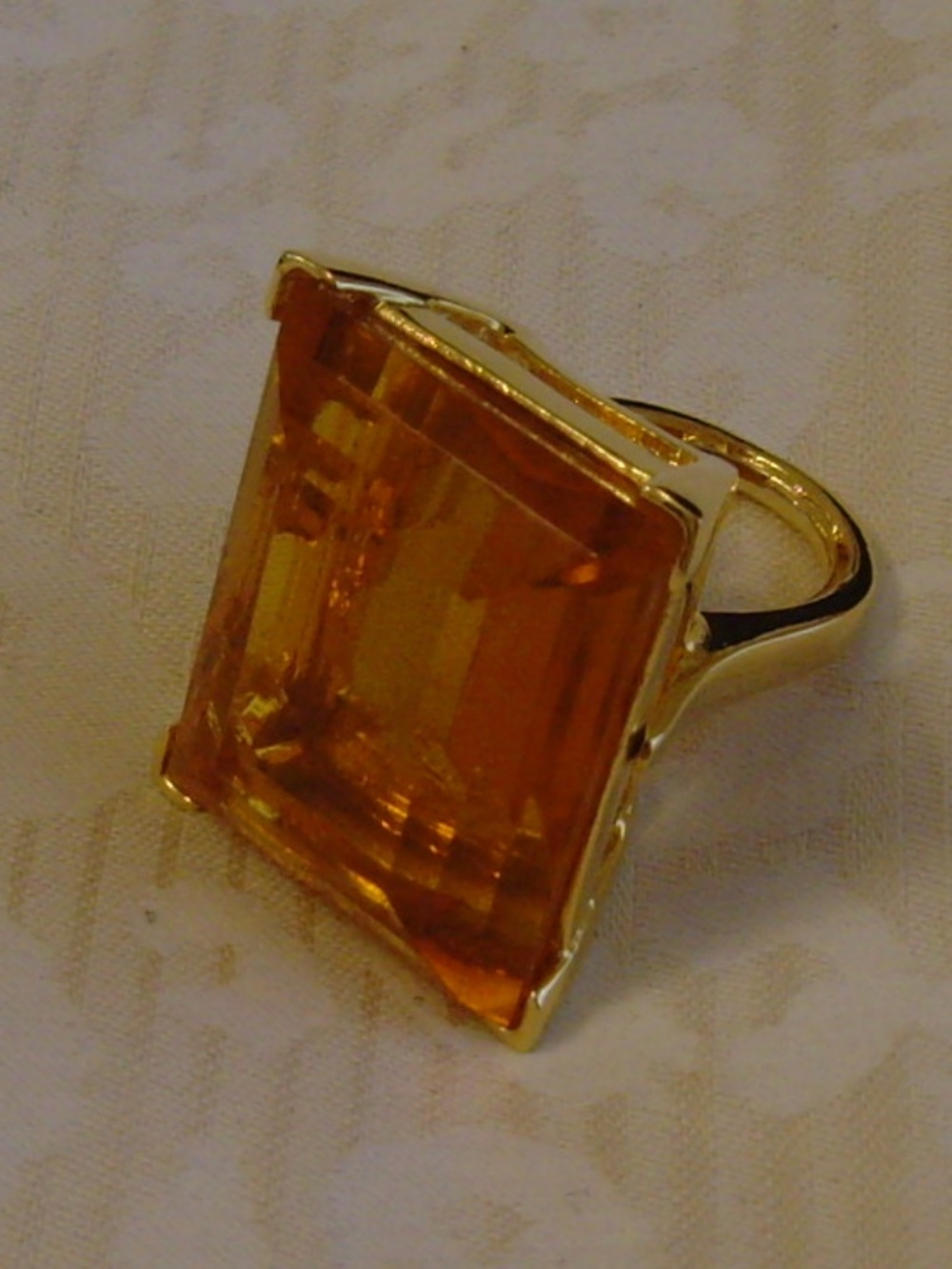 Kenneth J Lane (KJL) RARE Vintage Faux Topaz Colored Stone Ring (Adjustable) - Picture 6 of 14